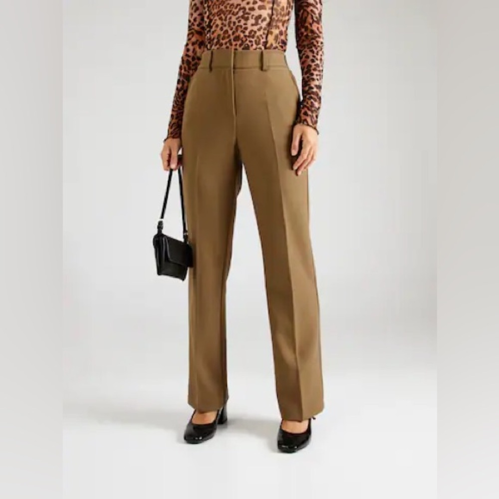 YAS Pleated‎ High Rise Flared Leg Trouser